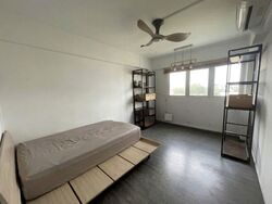 Blk 228 Jurong East Street 21 (Jurong East), HDB 5 Rooms #607501931